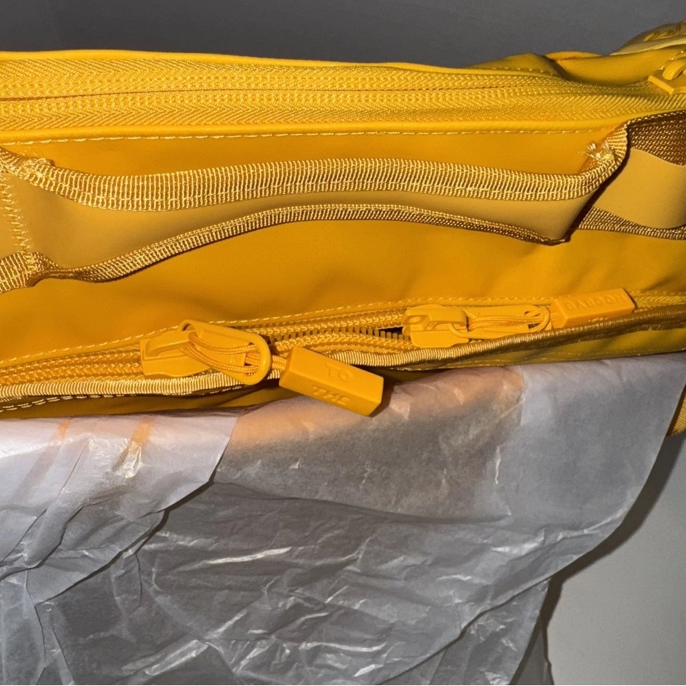 Baboon to the Moon Go-Bag [Basic] — Mini (32L) Yellow NEW - Picture 6 of 12
